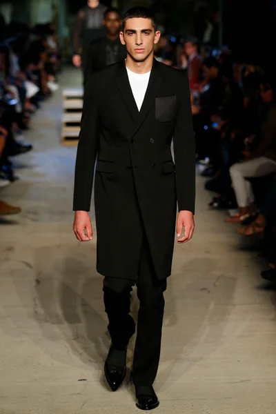 Look 35